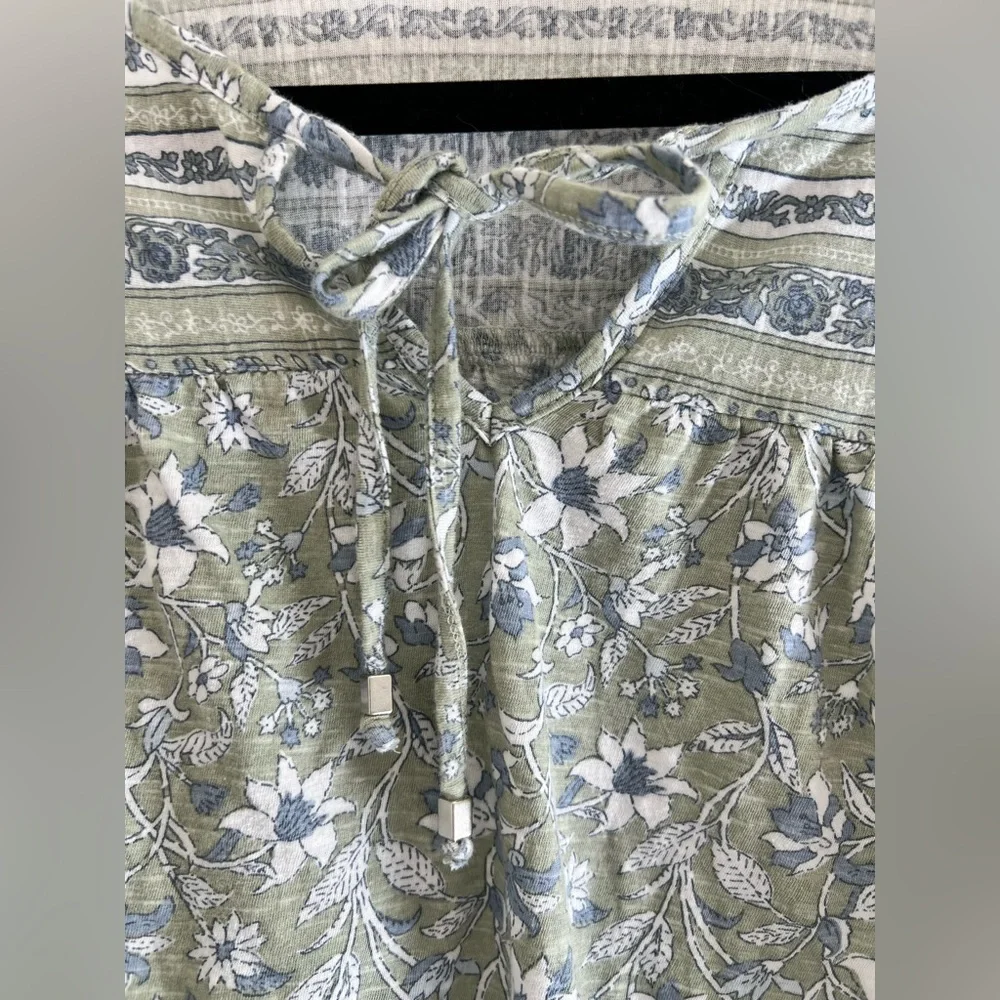 Lucky Brand Green Floral Tie-Neck Women's Top